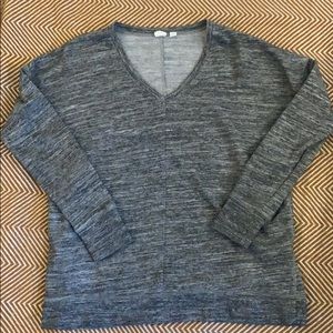 Gap vneck sweatshirt